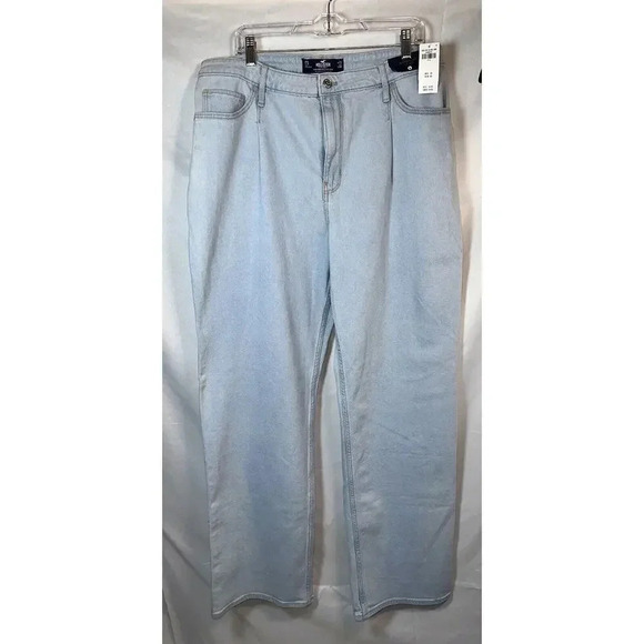 NWT Hollister Dad Jeans Junior Sz 17 Baggy Wide Barrel Legs Light Wash High Rise - Picture 1 of 11